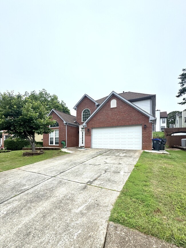 675 Manor Glen Dr in Suwanee, GA - Building Photo - Building Photo