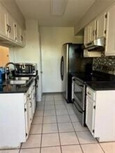 1036 Glen Willow Dr in Virginia Beach, VA - Building Photo - Building Photo