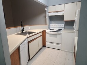 125 Union St in Poughkeepsie, NY - Building Photo - Building Photo