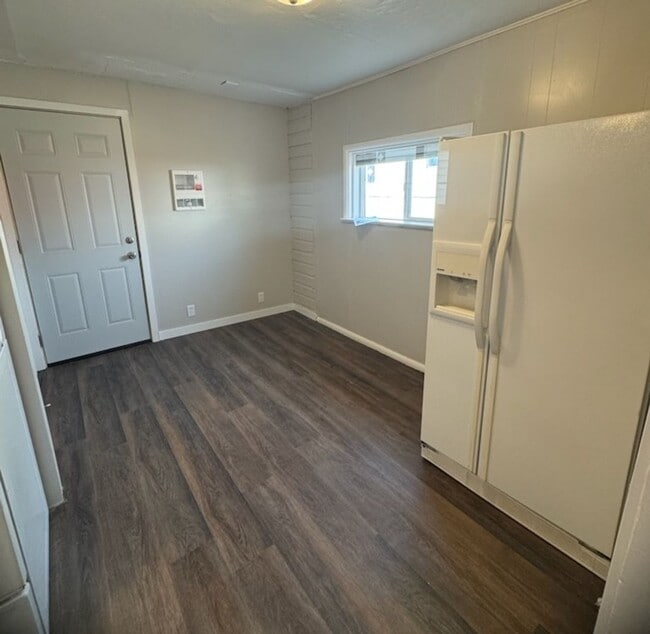 1213 W Pine St in Rawlins, WY - Building Photo - Building Photo