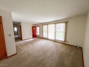 1971 Bryn Mawr Dr in Stow, OH - Building Photo - Building Photo