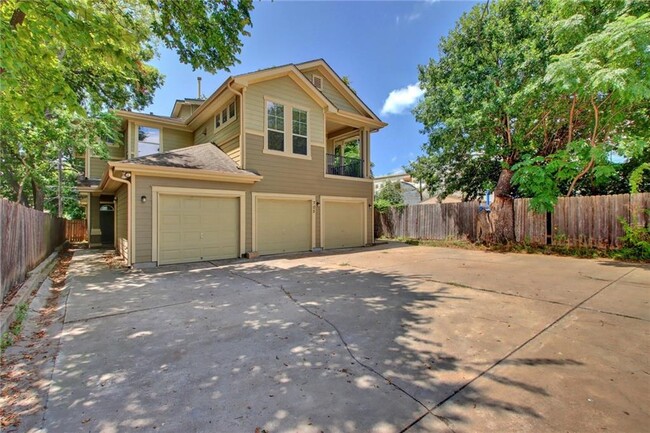 705 Nelray Blvd in Austin, TX - Building Photo - Building Photo