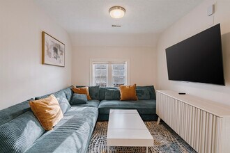 11321 Hessler Rd in Cleveland, OH - Building Photo - Building Photo