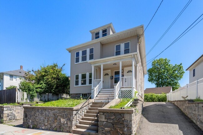 159 Pleasant St in Watertown, MA - Building Photo - Building Photo