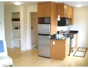 461 Park Dr-Unit -Unit 501 in Boston, MA - Building Photo - Building Photo