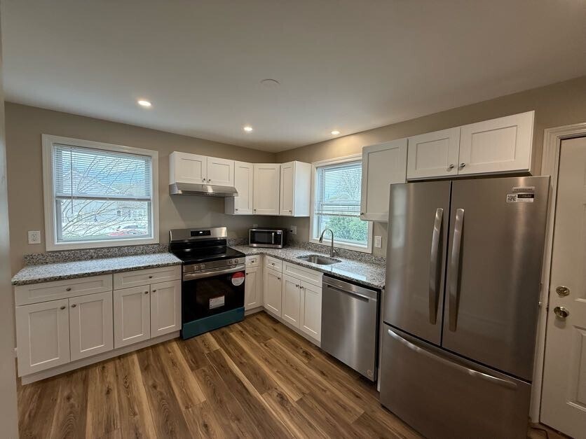 2 Haines St, Unit 2 in Nashua, NH - Building Photo