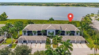 10020 Siesta Bay Dr in Naples, FL - Building Photo