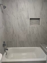 2005 Welch St in Houston, TX - Building Photo - Building Photo