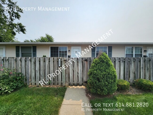 property at 1998 Willoway Ct N