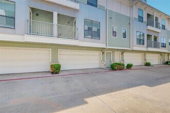 2415 Stutz Dr in Dallas, TX - Building Photo - Building Photo