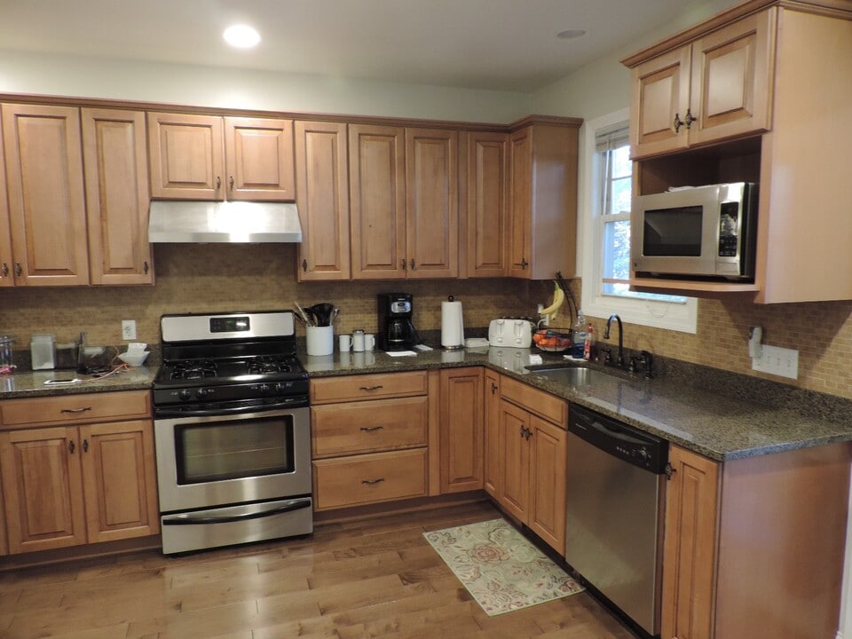 7 Ward Ct, Unit #2 in Boston, MA - Building Photo