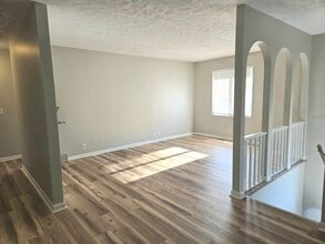 11712 Camden Ave in Omaha, NE - Foto de edificio - Building Photo