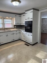 3512 Breezeel School Rd in Benton, KY - Building Photo - Building Photo