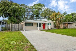 1320 54th Ave N in St. Petersburg, FL - Building Photo