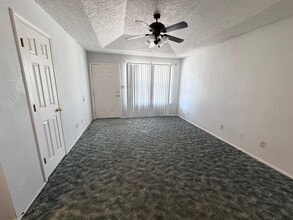 420 E 9th St in Portales, NM - Building Photo - Building Photo