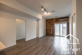 2022 S Throop St in Chicago, IL - Building Photo - Building Photo