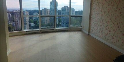 6088 Willingdon Av in Burnaby, BC - Building Photo - Building Photo