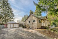 216 SW 355th Pl in Federal Way, WA - Building Photo - Building Photo