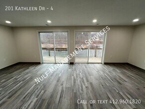 201 Kathleen Dr in New Brighton, PA - Building Photo - Building Photo