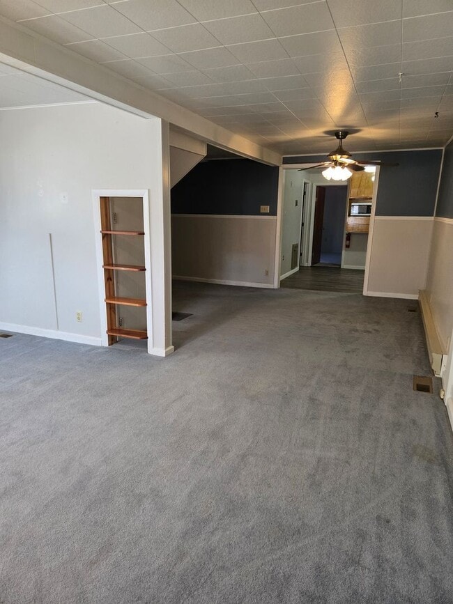 408 N Spruce St in Townsend, MT - Building Photo - Building Photo