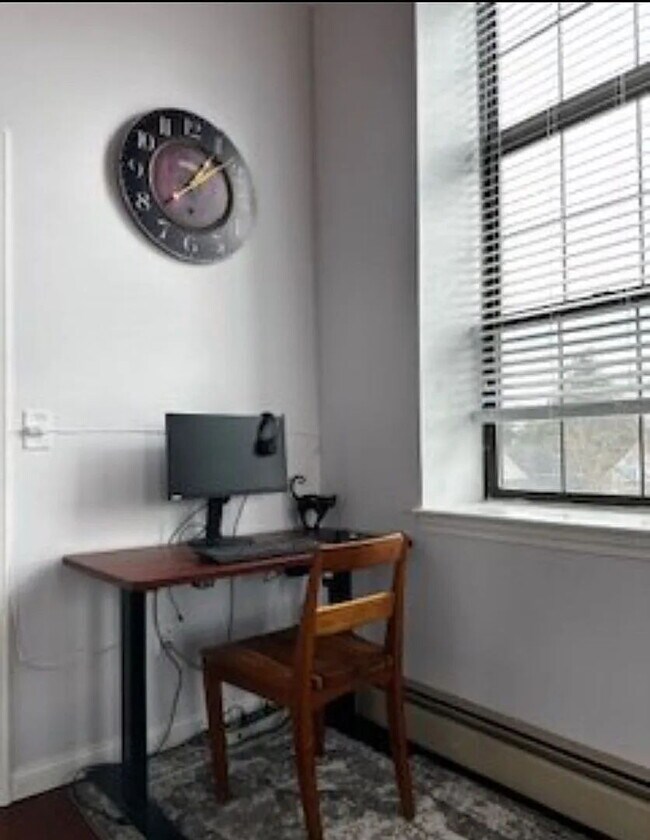 156 Front St in Exeter, NH - Foto de edificio - Building Photo