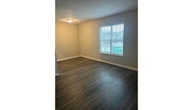 298 W Avenue A in Belton, TX - Building Photo - Building Photo