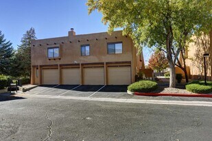 5801 Lowell St NE in Albuquerque, NM - Building Photo