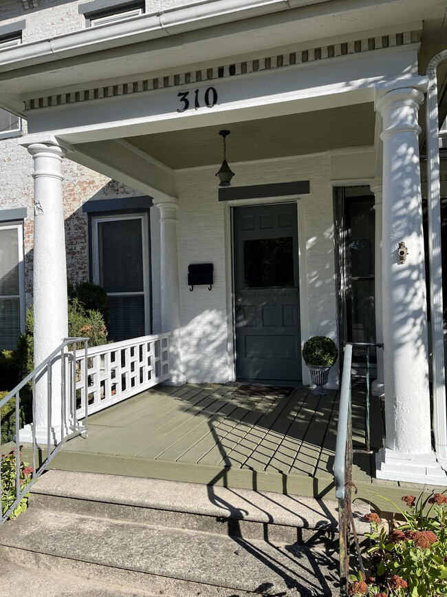 310 W Sandusky St, Unit 310 in Findlay, OH - Foto de edificio - Building Photo