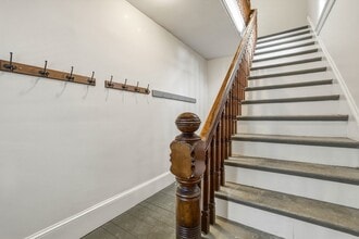 105 Nonotuck St in Holyoke, MA - Building Photo - Building Photo