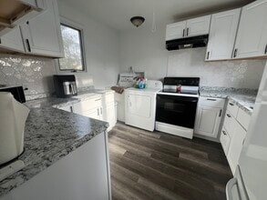 253 Cedar St, Unit A in Penns Grove, NJ - Building Photo - Building Photo