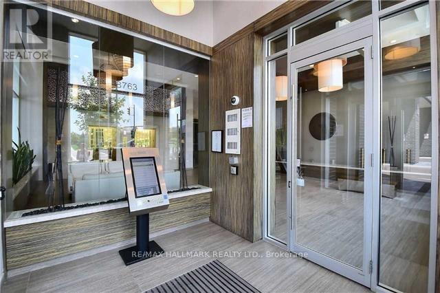 8763 Bayview Ave in Richmond Hill, ON - Building Photo - Building Photo