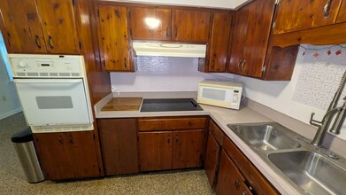 302 Stewart St in Wildwood, FL - Building Photo - Building Photo