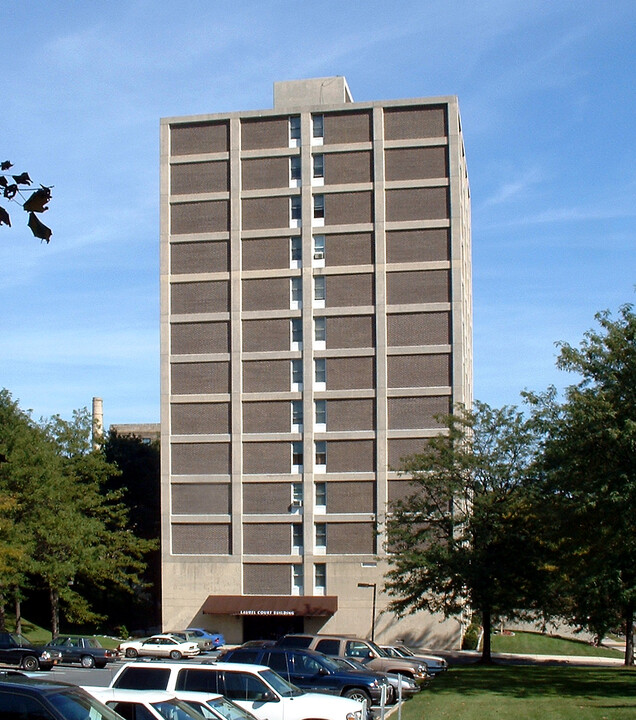 Laurel Court Hi-Rise in Pottsville, PA - Building Photo