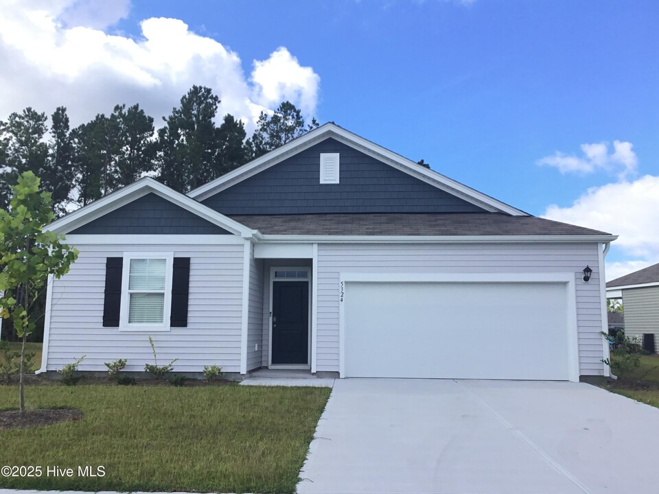 5324 Black Oak Ct in Winnabow, NC - Building Photo