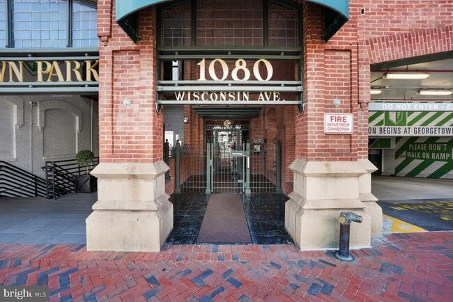 1080 Wisconsin Ave NW in Washington, DC - Building Photo - Building Photo