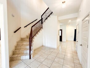833 George Read Dr in Laredo, TX - Building Photo - Building Photo