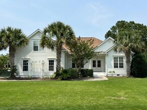 7203 Brisbane Ct in Wilmington, NC - Building Photo - Building Photo