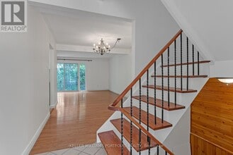 1387 Royal York Rd in Toronto, ON - Building Photo - Building Photo