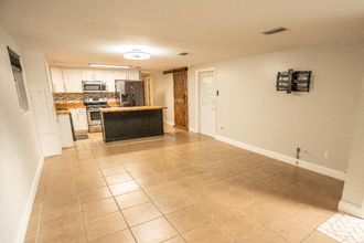3703 N Tampa St in Tampa, FL - Building Photo - Building Photo