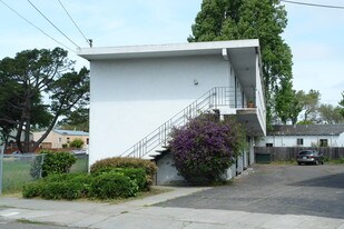1403 Carleton St in Berkeley, CA - Building Photo