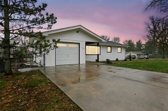 67 Strecker Rd in Ellisville, MO - Building Photo - Building Photo