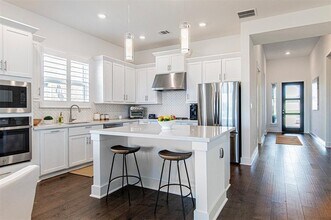 215 Milam Crk Dr in Kyle, TX - Building Photo - Building Photo