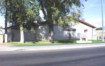 524 S Stapley Dr in Mesa, AZ - Building Photo - Building Photo