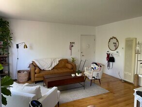 1950 Cloverfield Blvd, Unit 10 in Santa Monica, CA - Building Photo - Building Photo