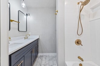 1910 N Floyd Rd in Richardson, TX - Building Photo - Building Photo