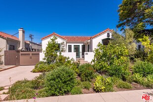 1039 Hi Point St in Los Angeles, CA - Building Photo