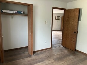1035 Green Bay St, Unit 3 in La crosse, WI - Foto de edificio - Building Photo