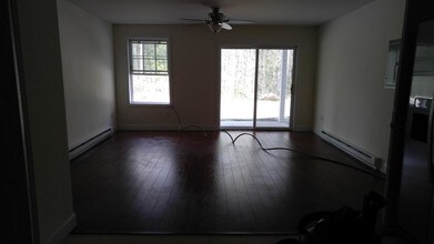 62 Somersworth Rd, Unit 3 in North Berwick, ME - Building Photo - Building Photo