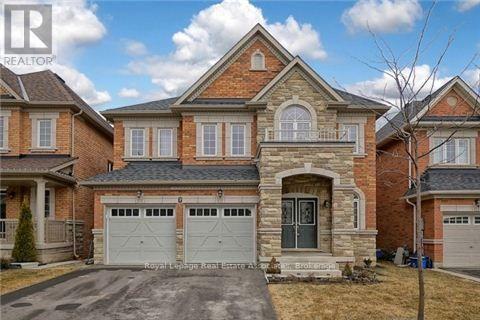 property at 7 Lavallee Cres