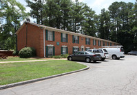 Crestwood Apartments in Norcross, GA - Foto de edificio - Building Photo